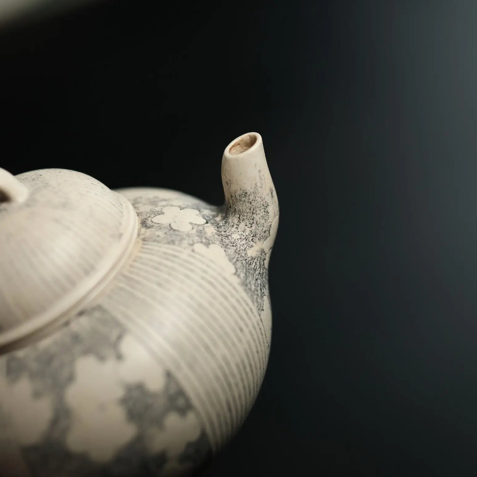 Xiao Man 110cc - Yixing Handmade Teapot 江苏宜兴
