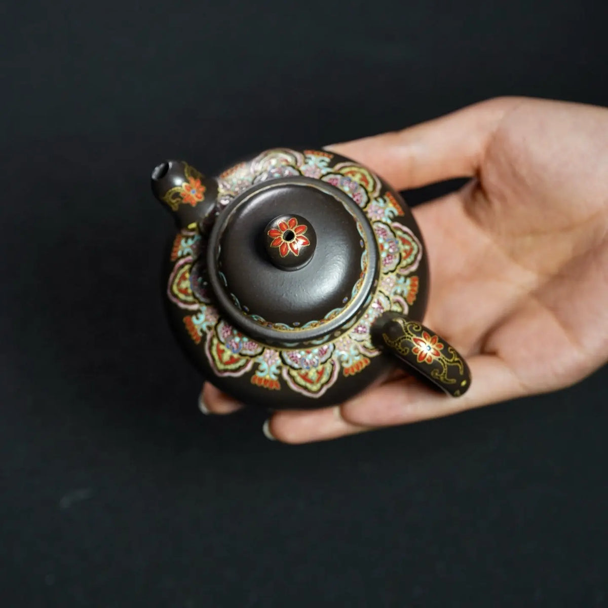 Xiao Rong Tian 150cc - Yixing Handmade Teapot 江苏宜兴