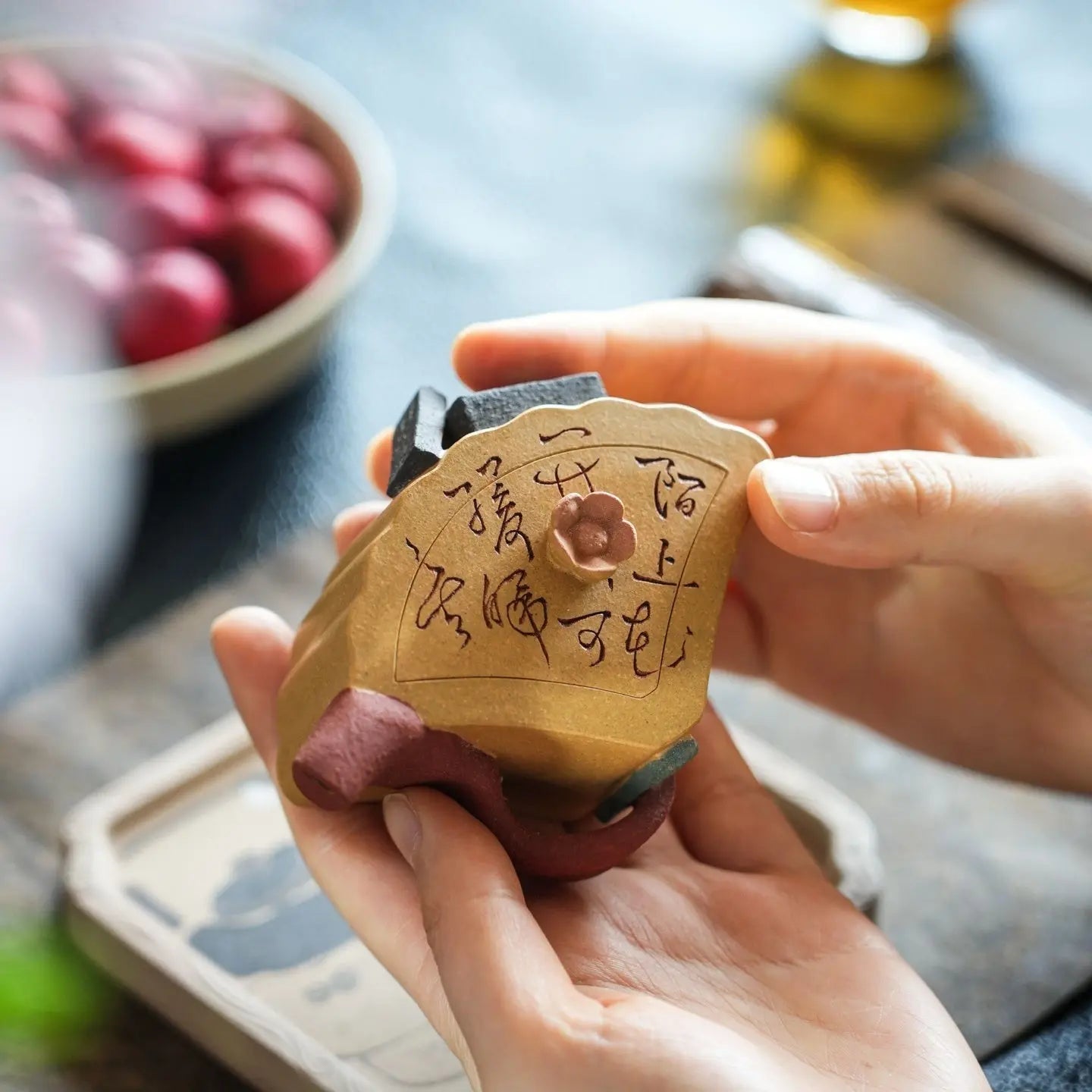 Xiao Shan Hu 100cc - Yixing Handmade Teapot 江苏宜兴