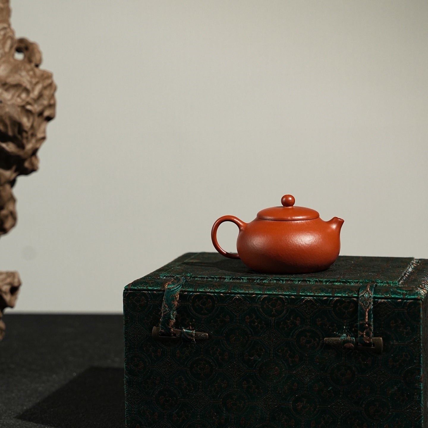 Xiao Wen Dan 120cc - Yixing Handmade Teapot 江苏宜兴