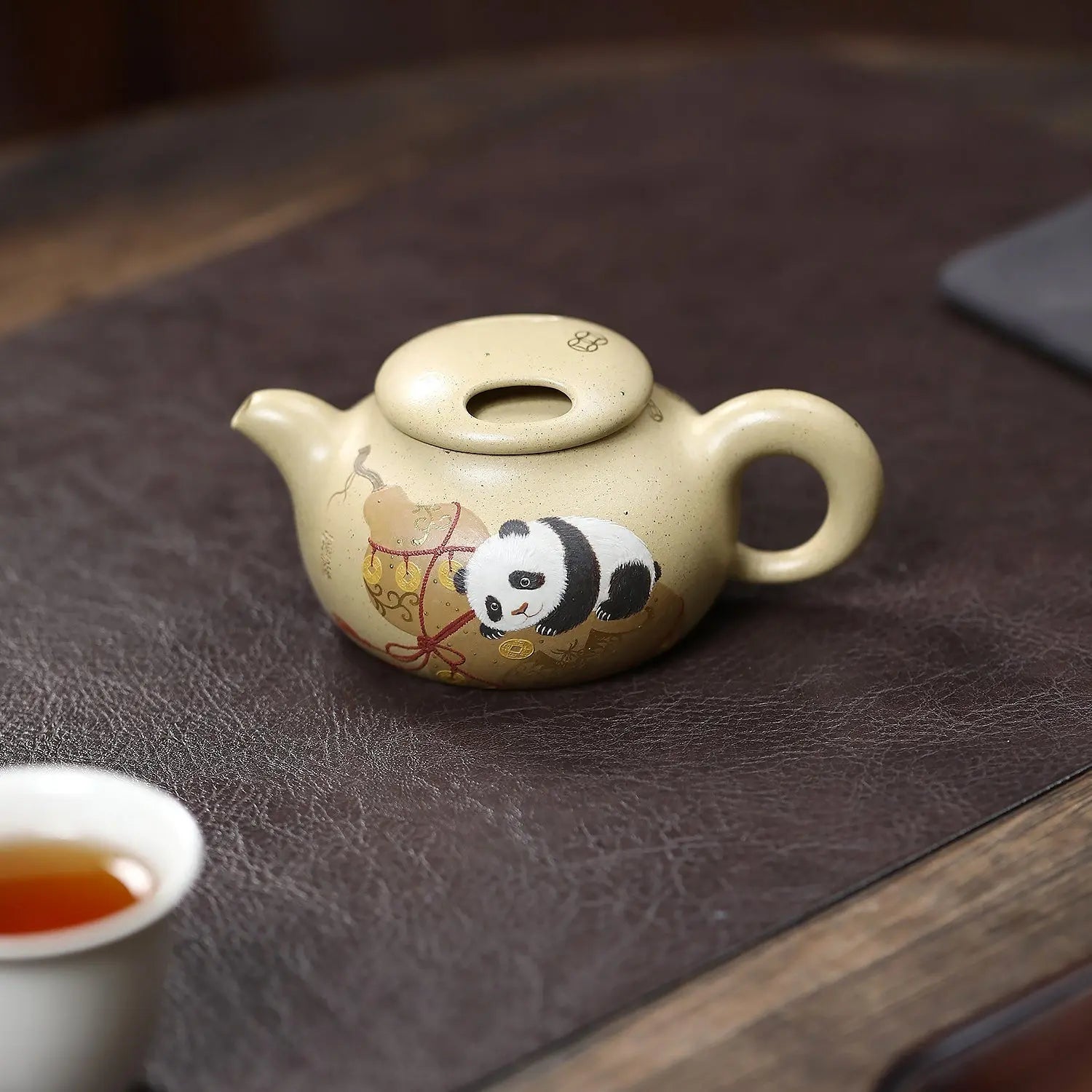 Xiong Mao 150cc - Yixing Handmade Teapot 江苏宜兴