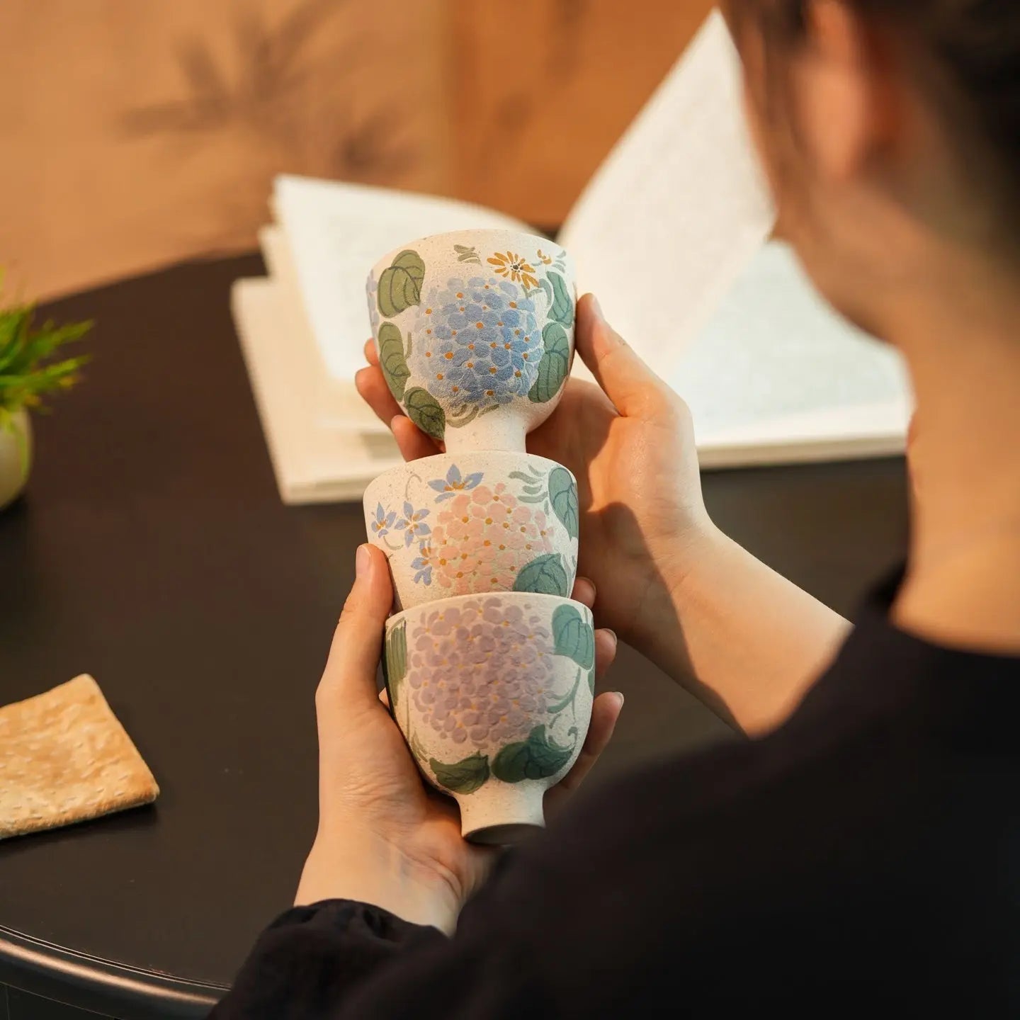 Xiu Qiu - Yixing Handmade Teacup 江苏宜兴