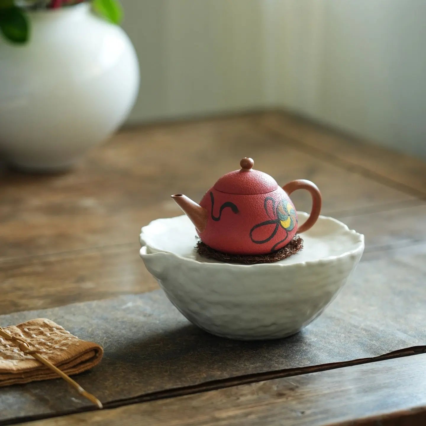 Xiu Shi 100cc - Yixing Handmade Teapot 江苏宜兴