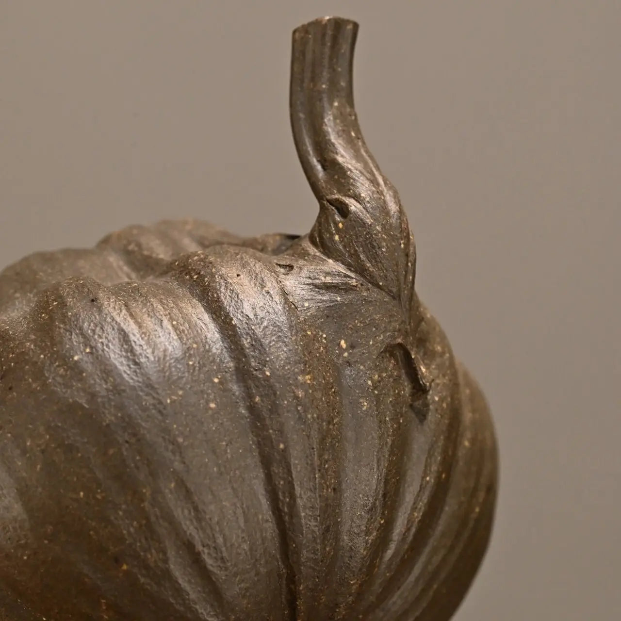 Xiu Yu Nan Gua 150cc - Yixing Handmade Teapot 江苏宜兴