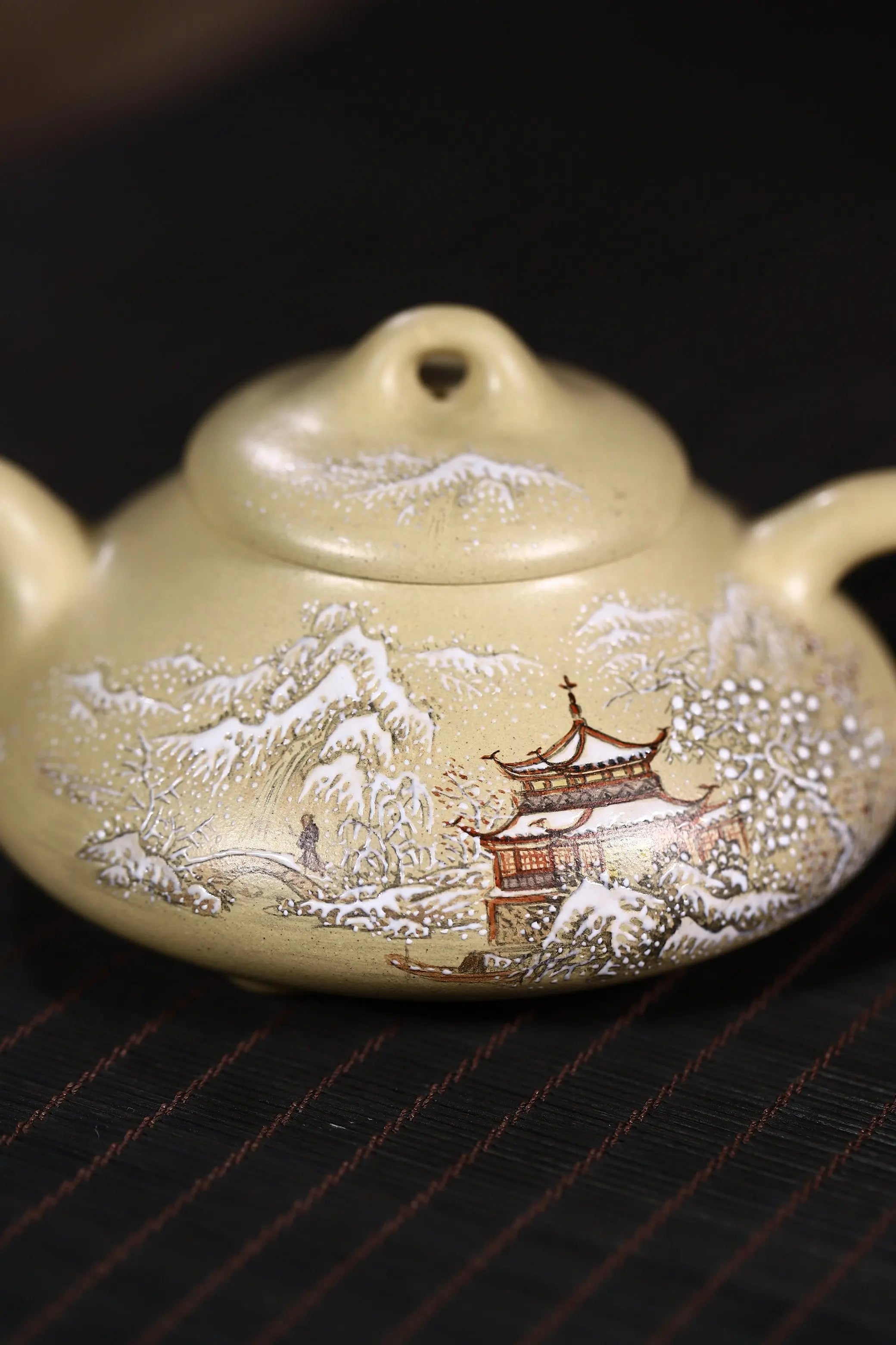 Xue Zhao Feng Nian 160cc - Yixing Handmade Teapot 江苏宜兴