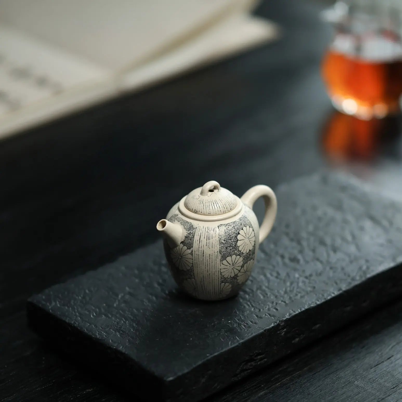 Yao Yue 110cc - Yixing Handmade Teapot 江苏宜兴
