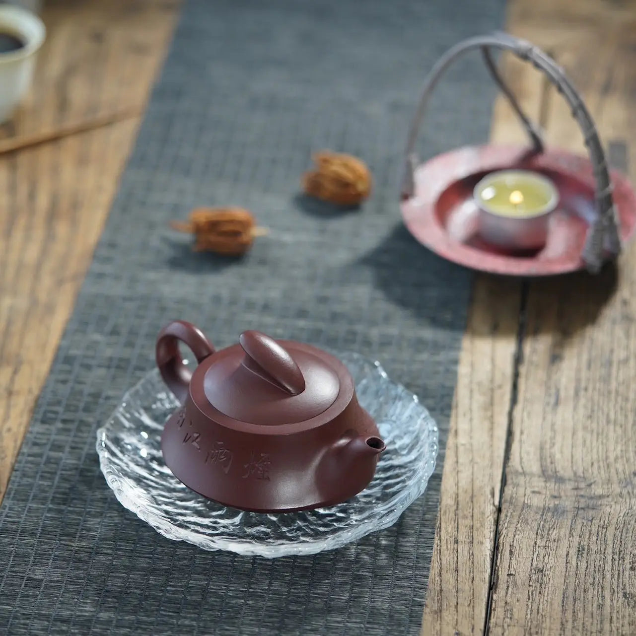 Yi Fan Feng Shun 215cc - Yixing Handmade Teapot 江苏宜兴