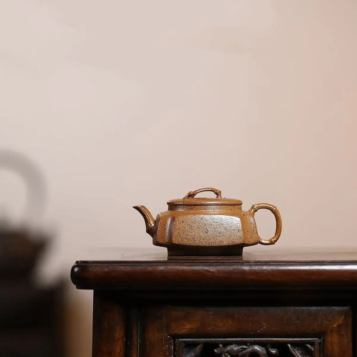 Yi Zhu 100cc - Yixing Handmade Teapot 江苏宜兴