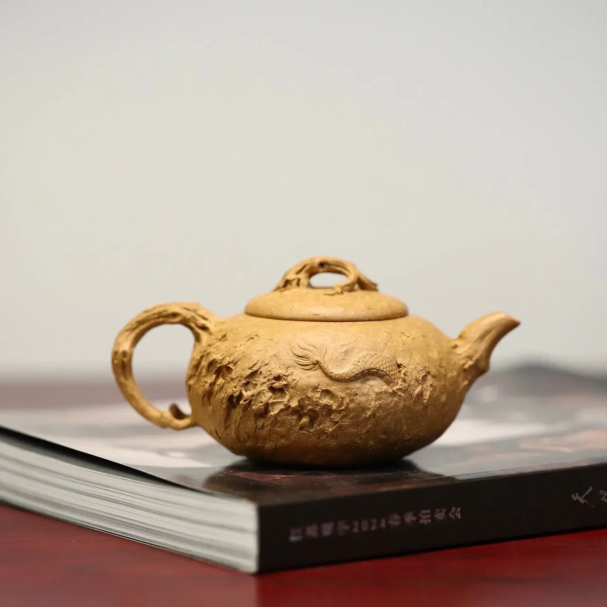 Yin Long Gong Chun 210cc - Yixing Handmade Teapot 江苏宜兴