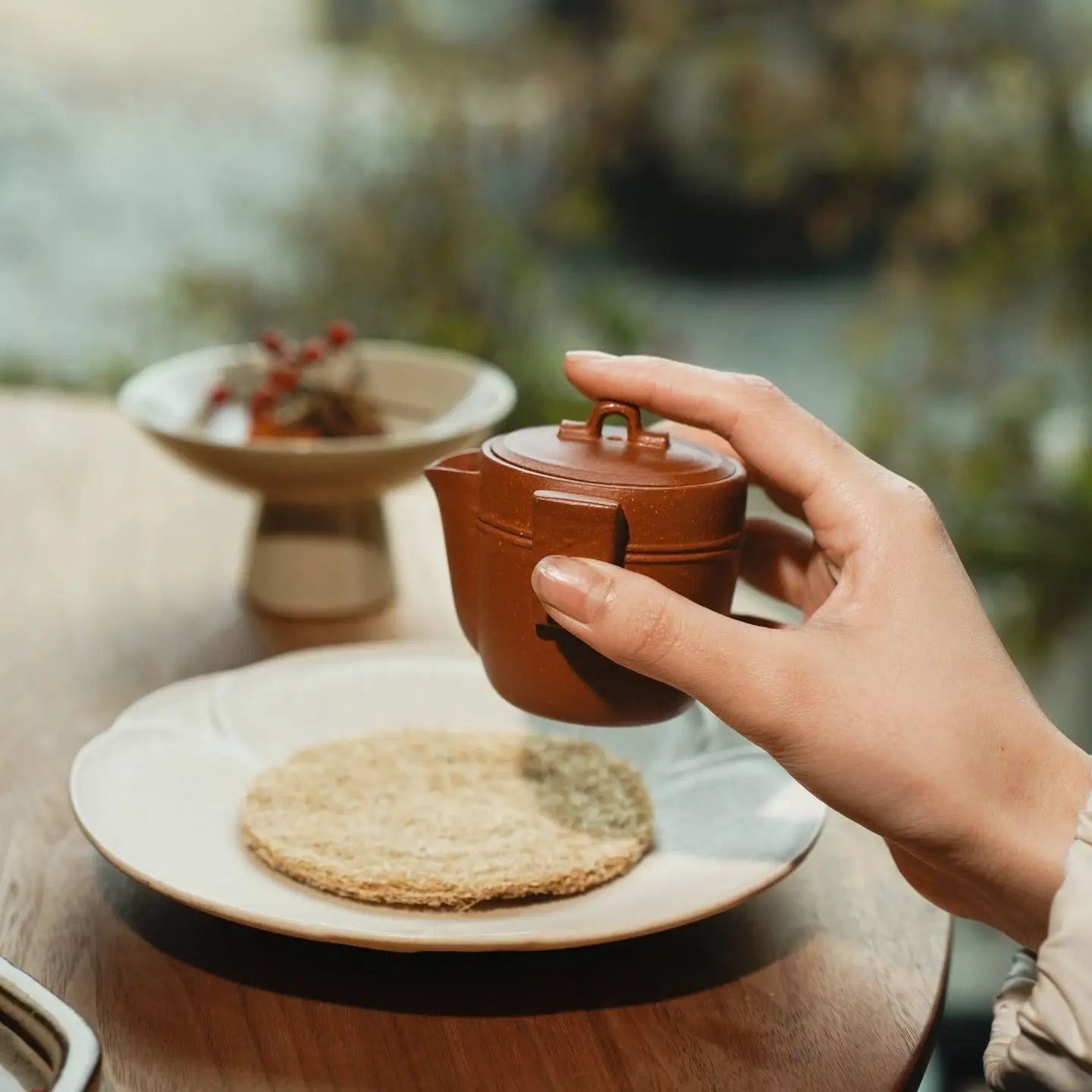 Yin Shi Bao Ping 130cc - Yixing Handmade Teapot 江苏宜兴