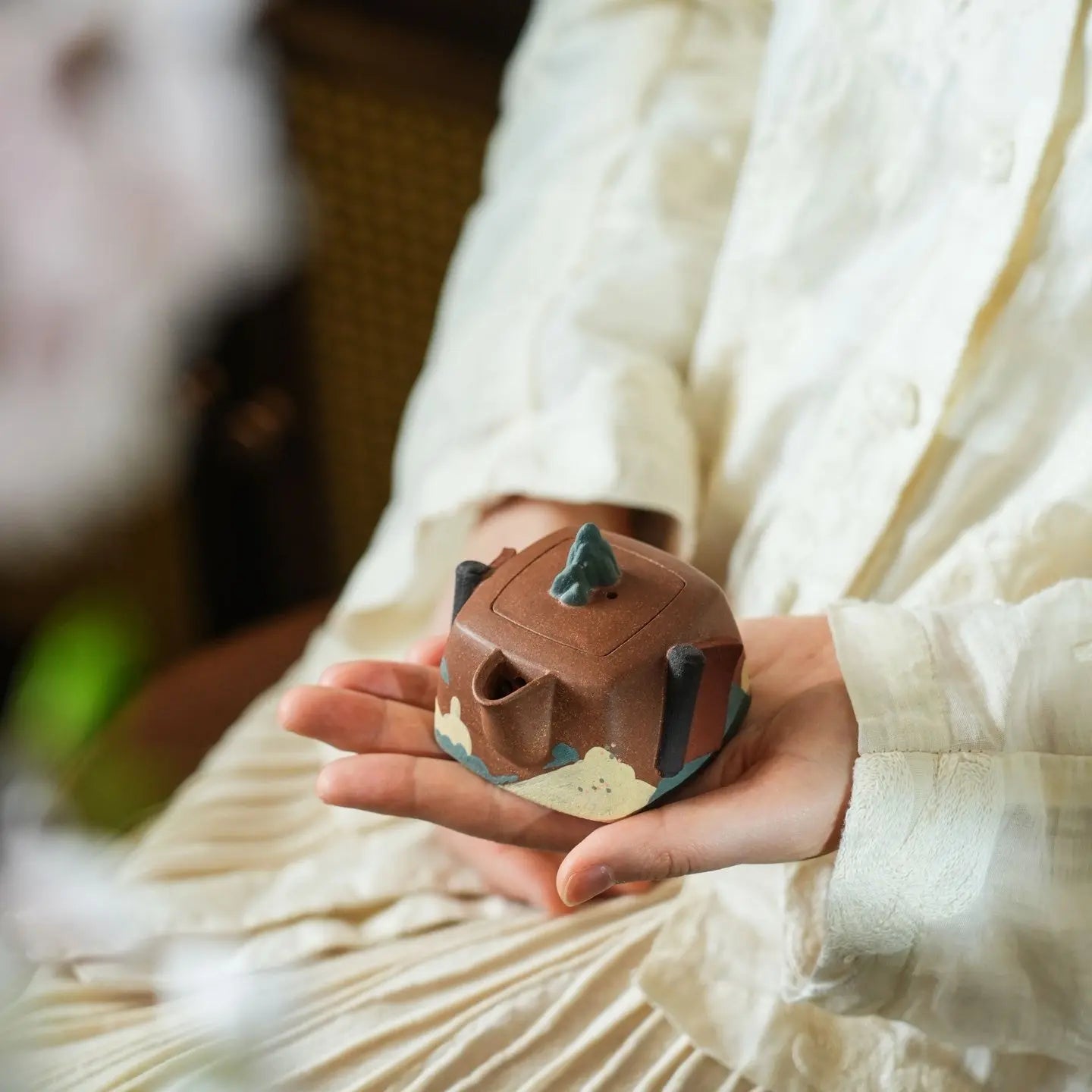 Yuan Shan Ru Hua 100cc - Yixing Handmade Teapot 江苏宜兴