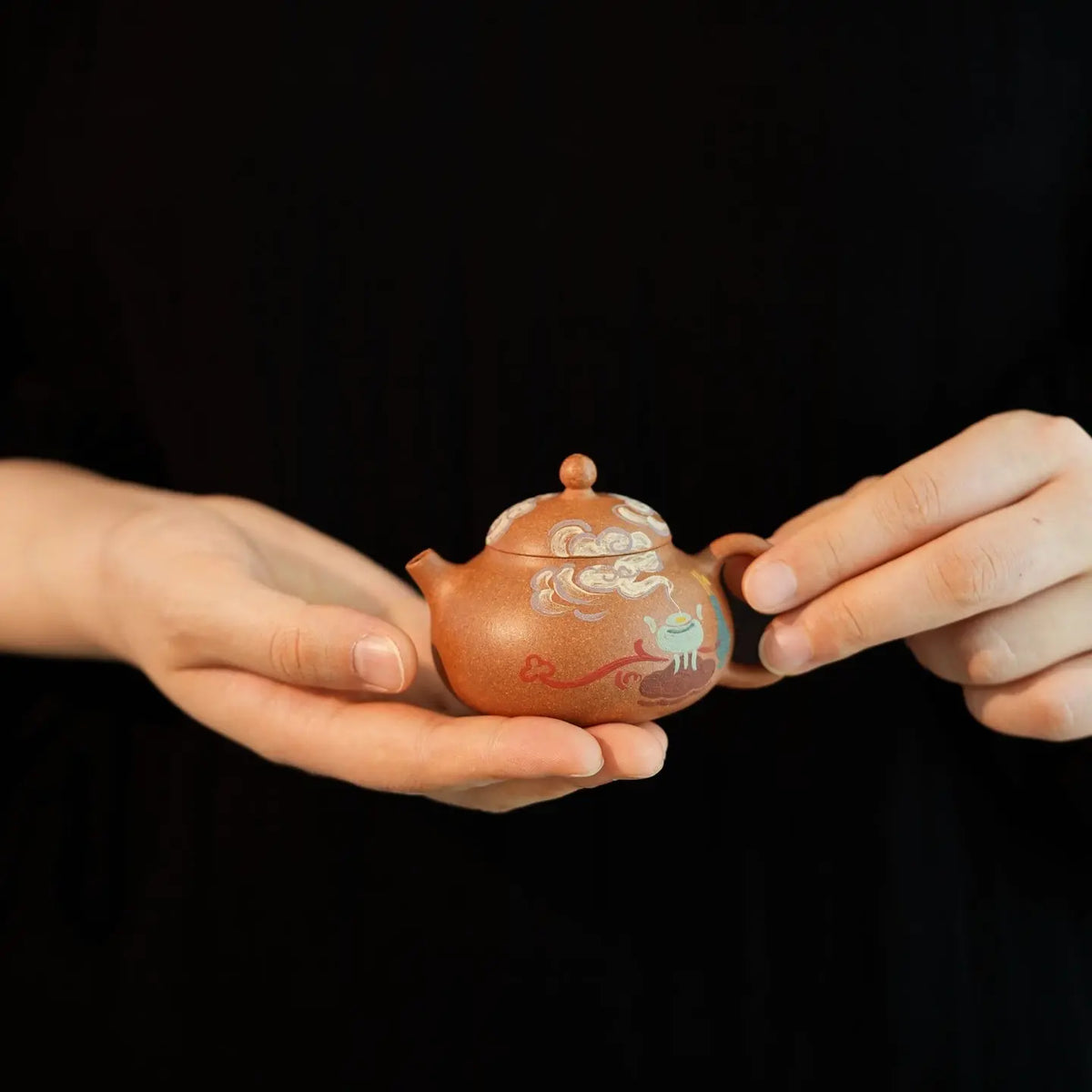 Yun Qi 100cc - Yixing Handmade Teapot 江苏宜兴