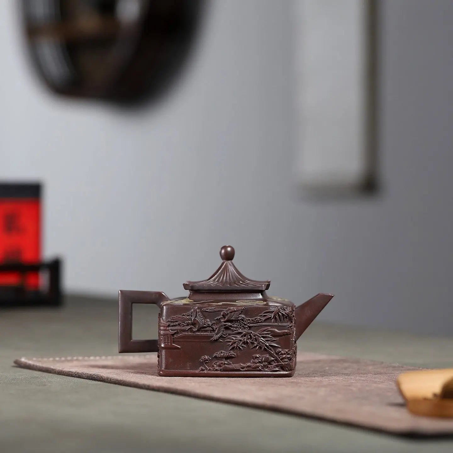 Yun Ting Jiang Shan 240cc - Yixing Handmade Teapot 江苏宜兴