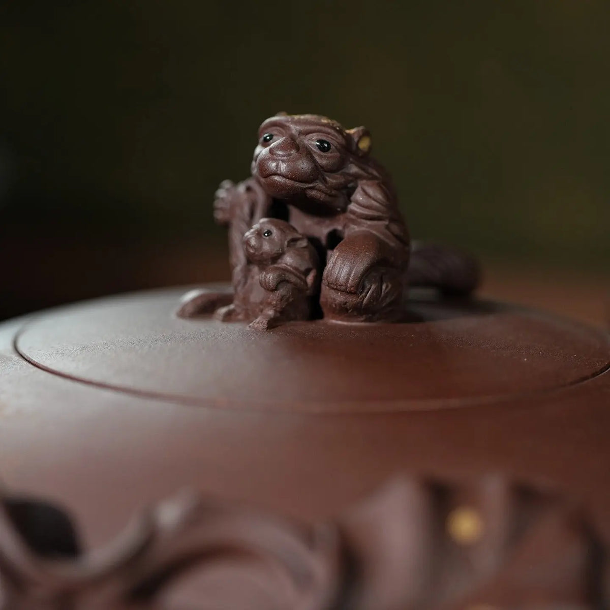 Zhi Ai - Yixing Handmade Teapot 江苏宜兴