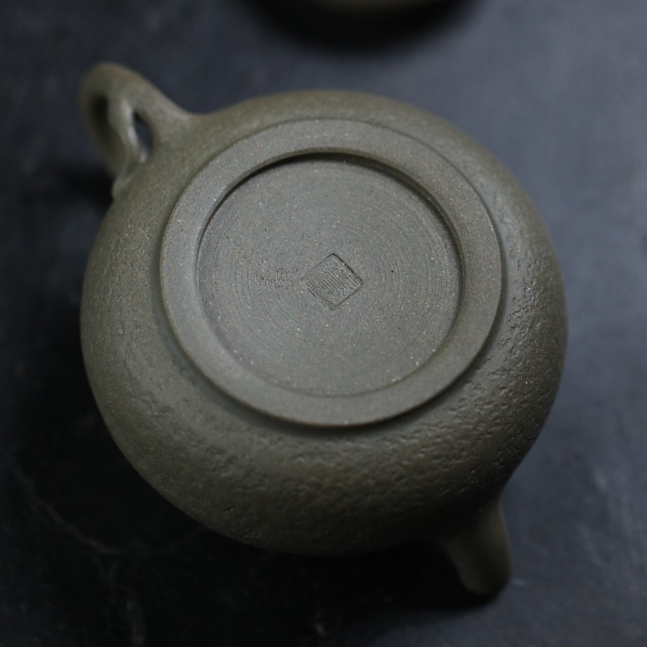 Zhi Qiu 150cc - Yixing Handmade Teapot 江苏宜兴