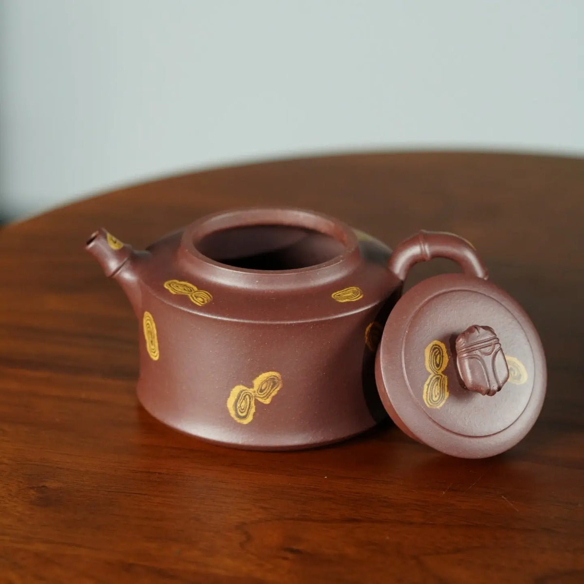 Zhi Zu 180cc - Yixing Handmade Teapot 【DM for price】 江苏宜兴