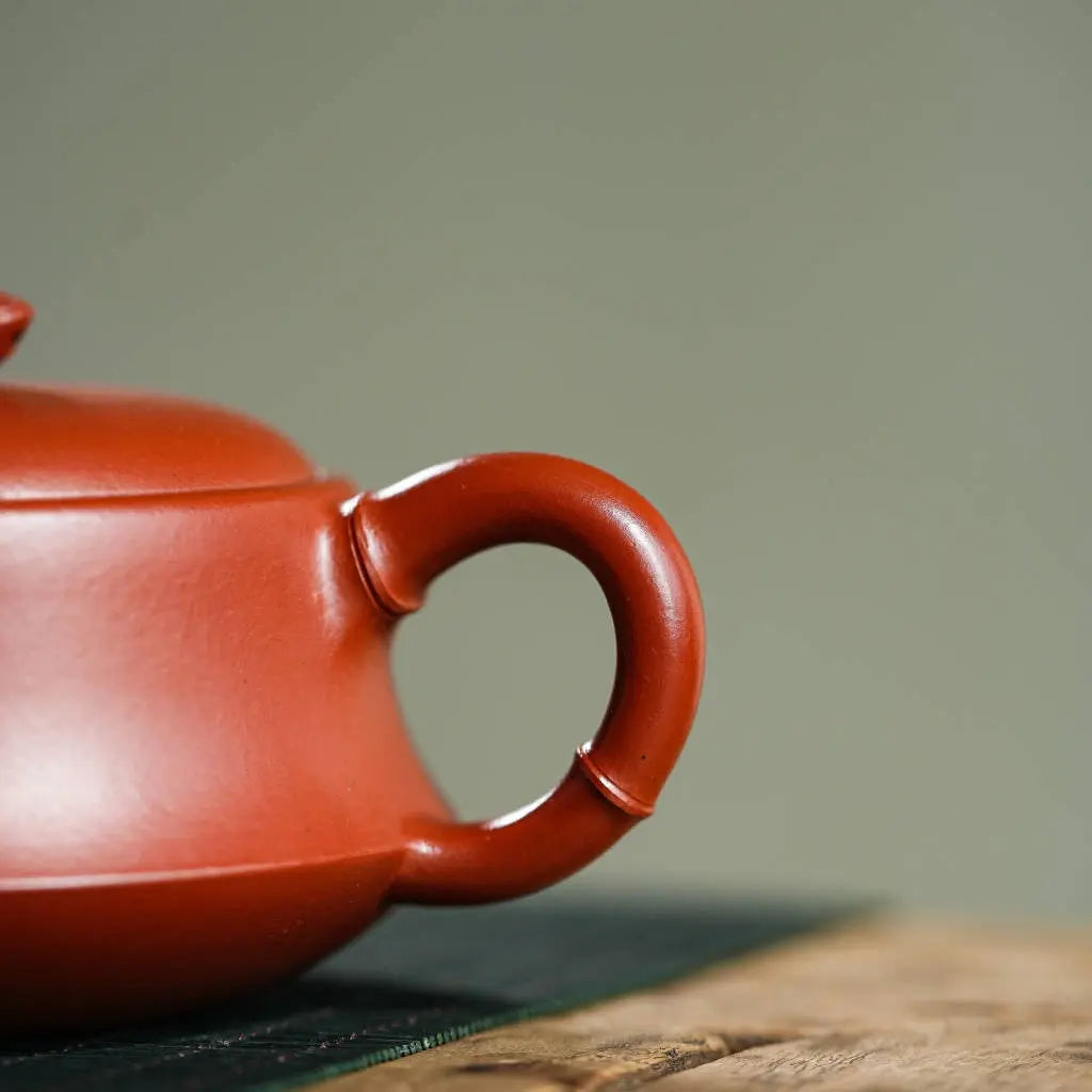 Zhi Zu 200cc - Yixing Handmade Teapot 江苏宜兴