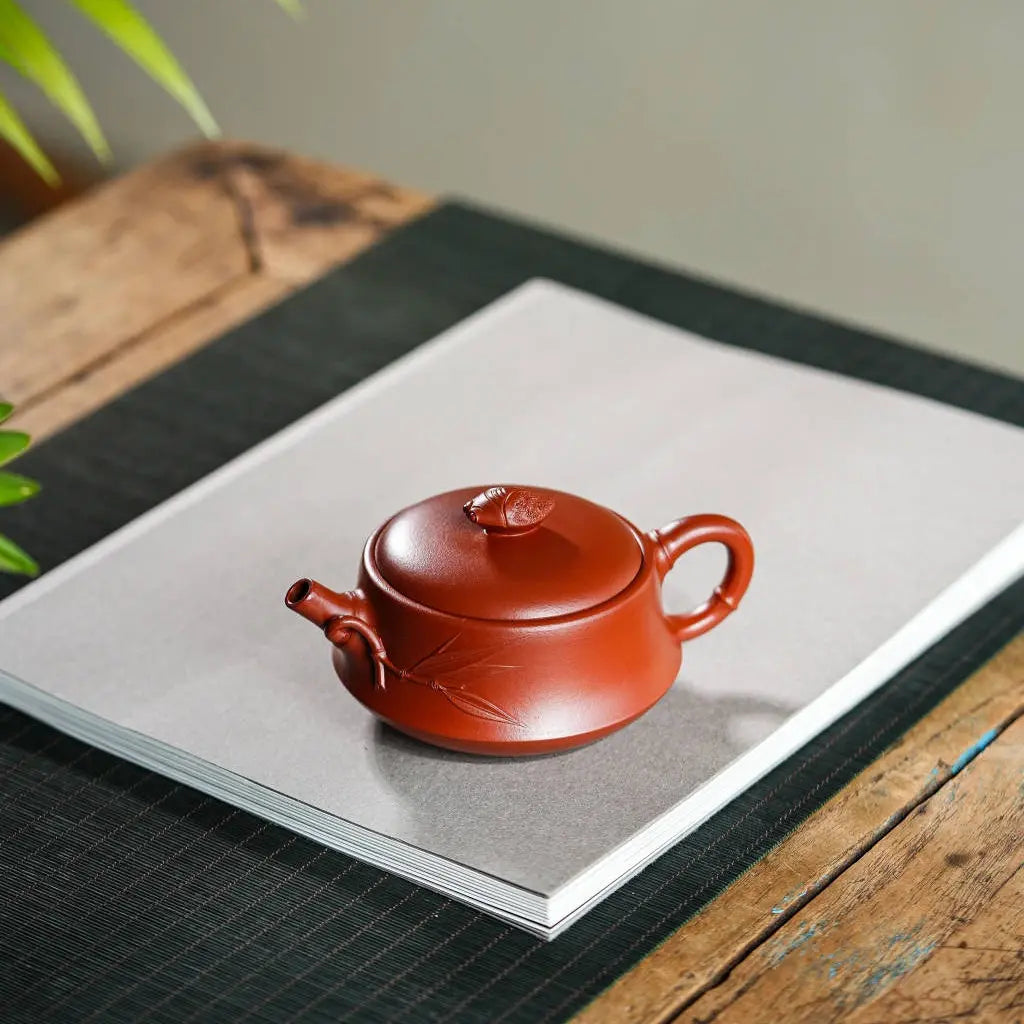 Zhi Zu 200cc - Yixing Handmade Teapot 江苏宜兴