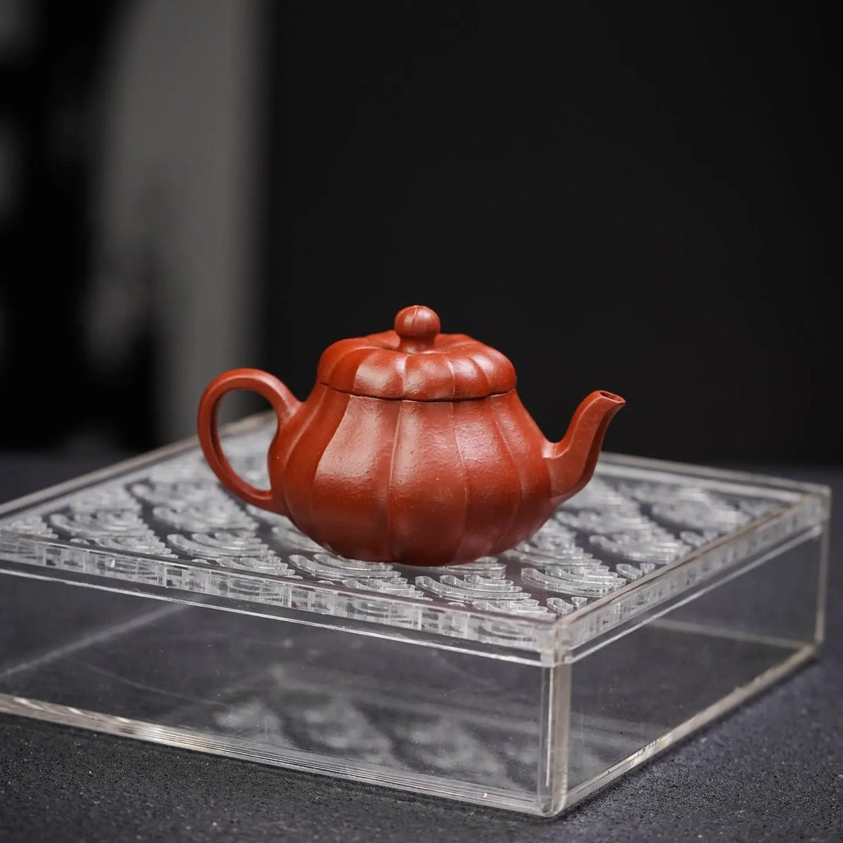 Zhong Fang Li Shi 100cc - Yixing Handmade Teapot 江苏宜兴