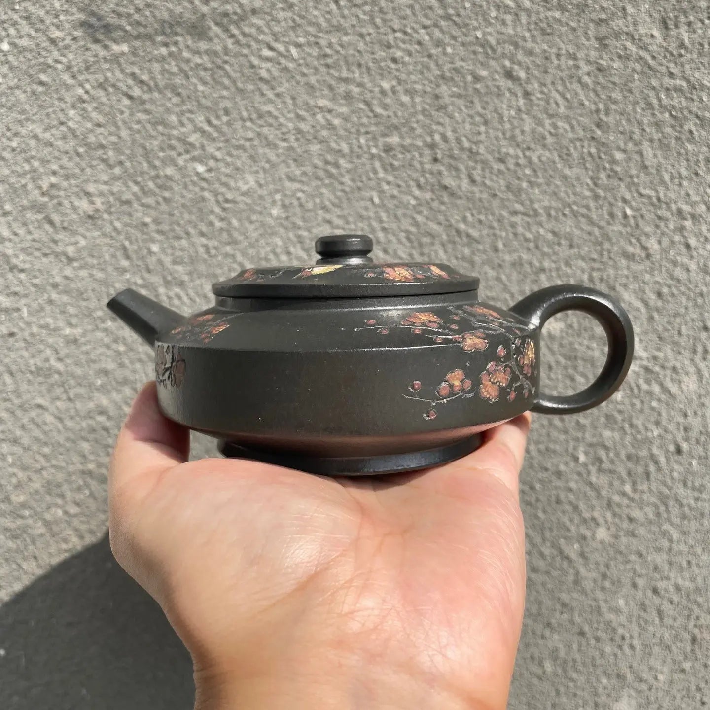 Zhong Fang Zhou Pan 200cc - Yixing Handmade Teapot 江苏宜兴