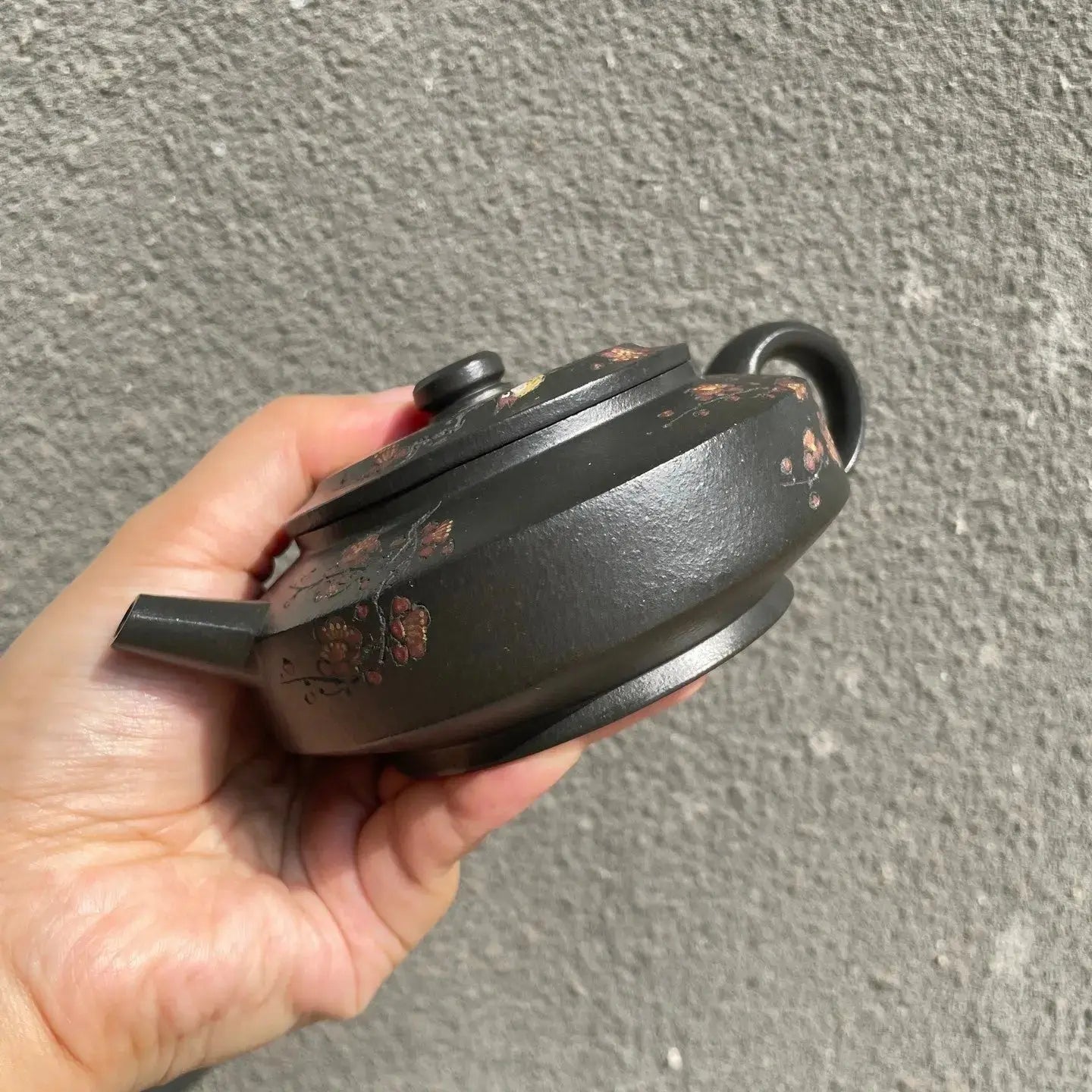 Zhong Fang Zhou Pan 200cc - Yixing Handmade Teapot 江苏宜兴