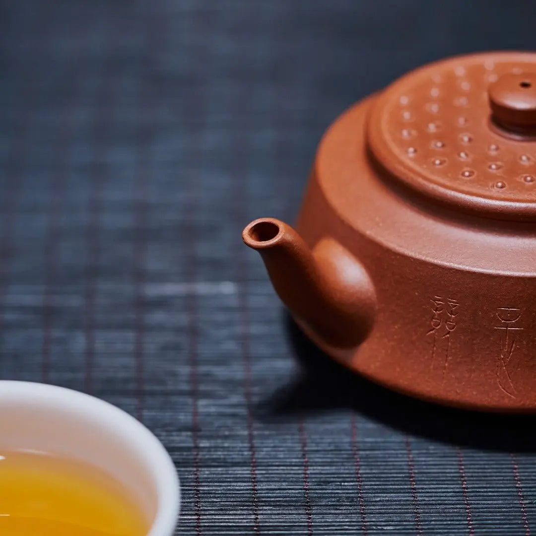 Zhong Shan Ya Yun 170cc - Yixing Handmade Teapot 江苏宜兴