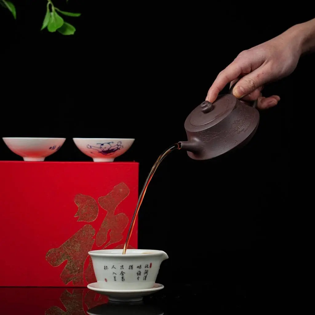 Zhu Chu 210cc - Yixing Handmade Teapot 江苏宜兴