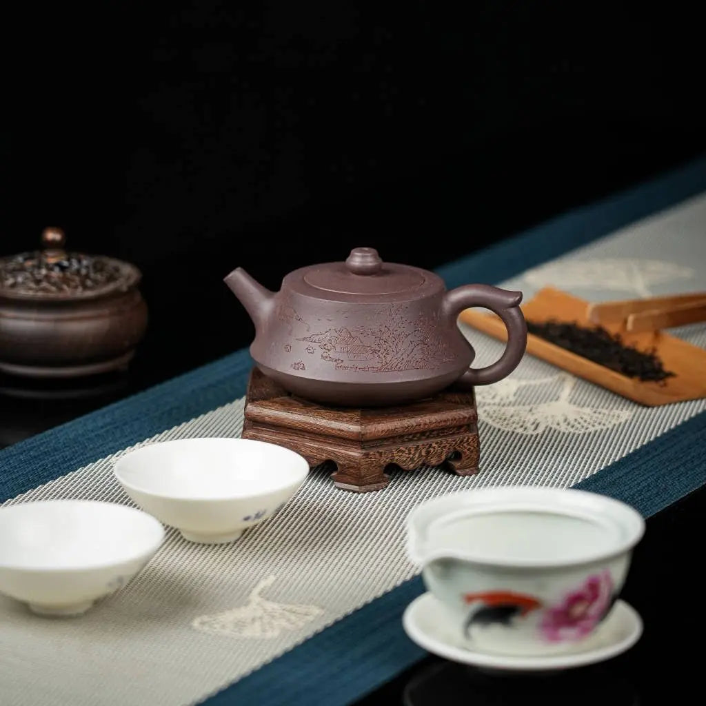 Zhu Chu 210cc - Yixing Handmade Teapot 江苏宜兴