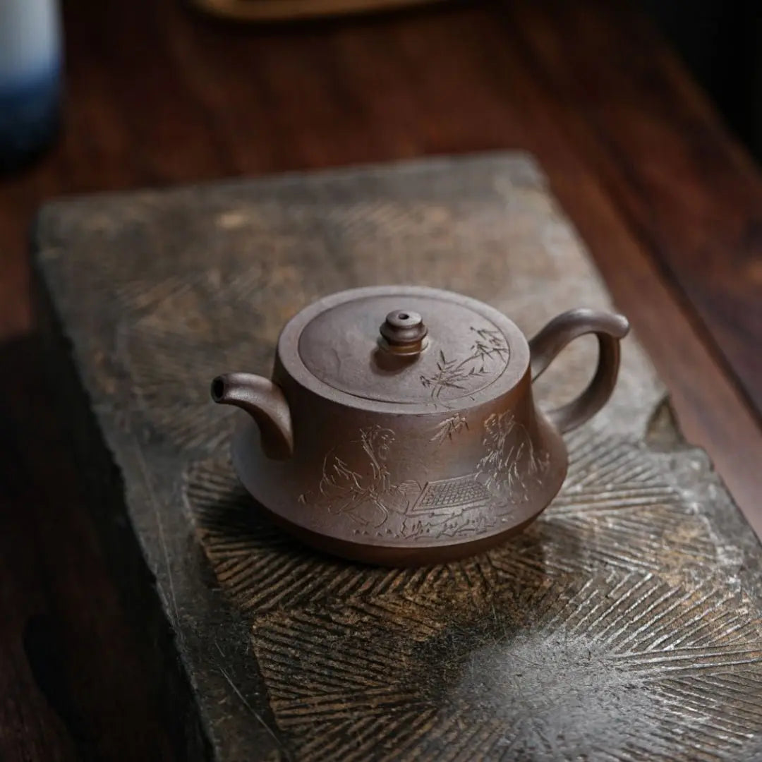 Zhu Chu 220cc - Yixing Handmade Teapot 江苏宜兴