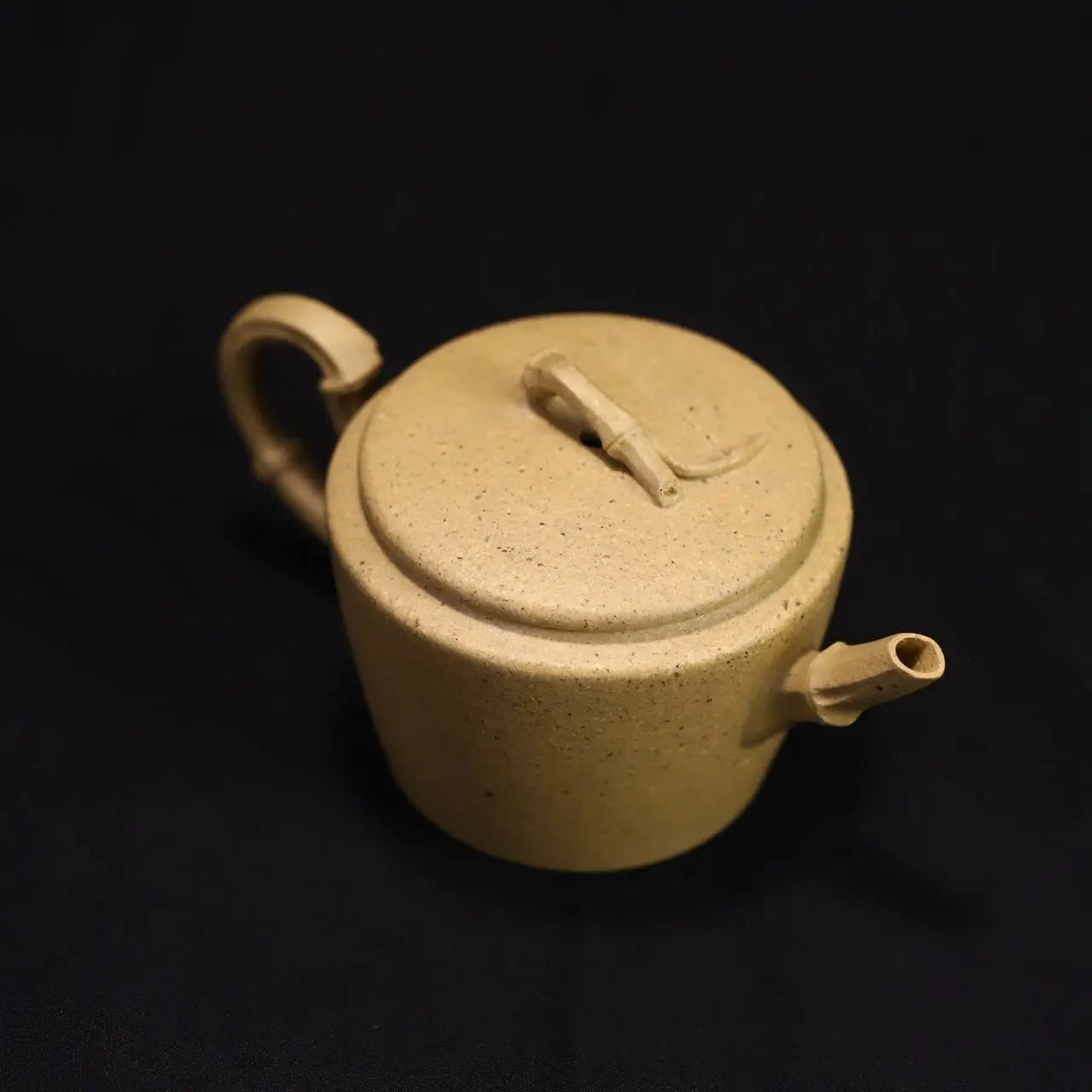 Zhu Qu 110cc - Yixing Handmade Teapot 江苏宜兴