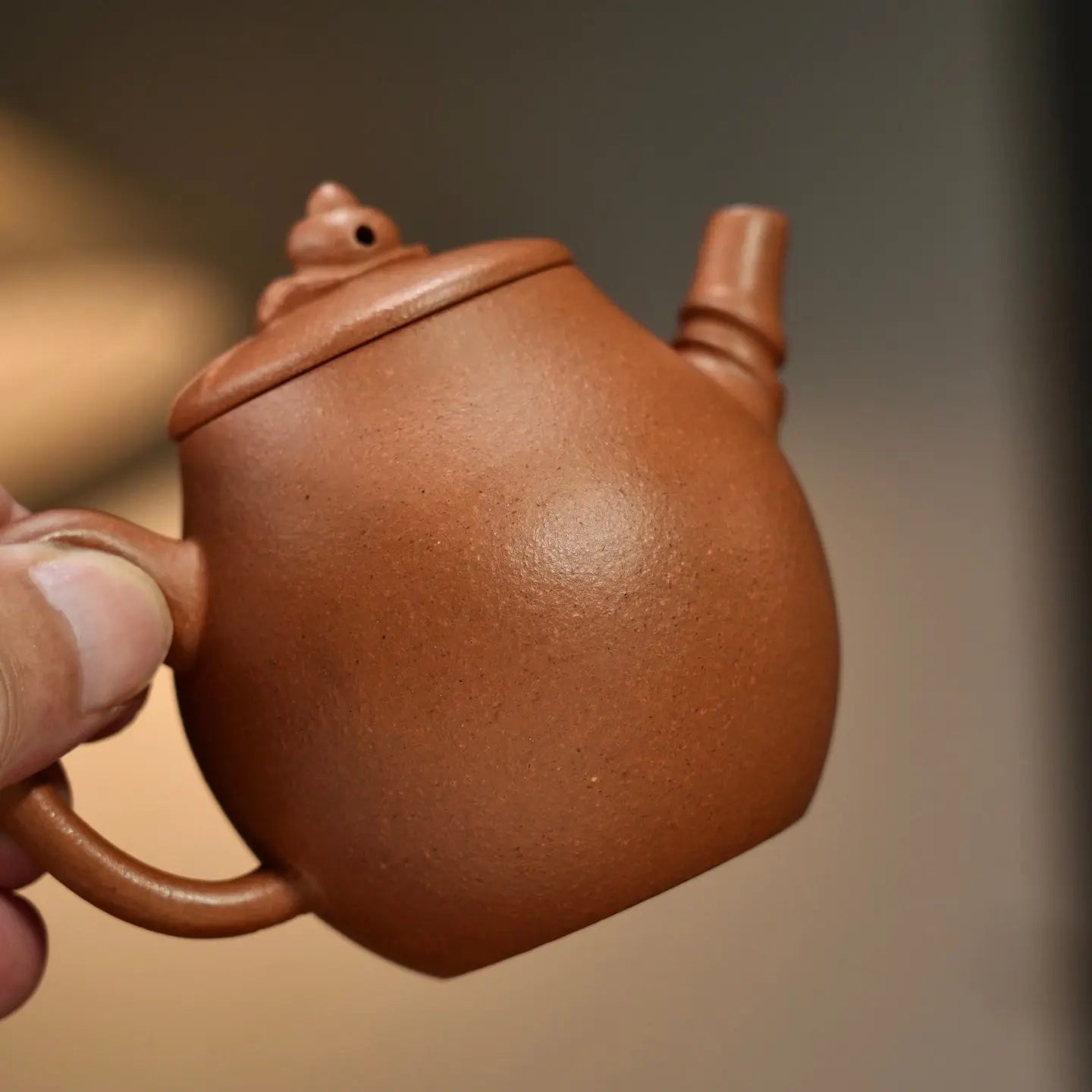 Zhu Qu 140cc - Yixing Handmade Teapot 江苏宜兴