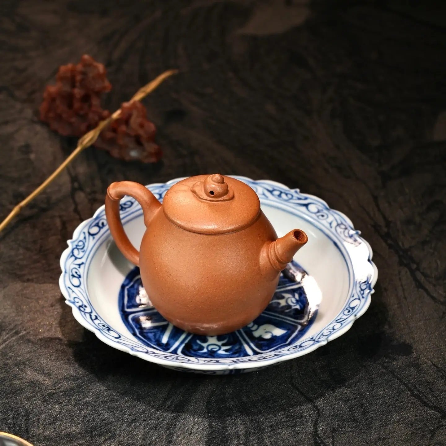Zhu Qu 140cc - Yixing Handmade Teapot 江苏宜兴