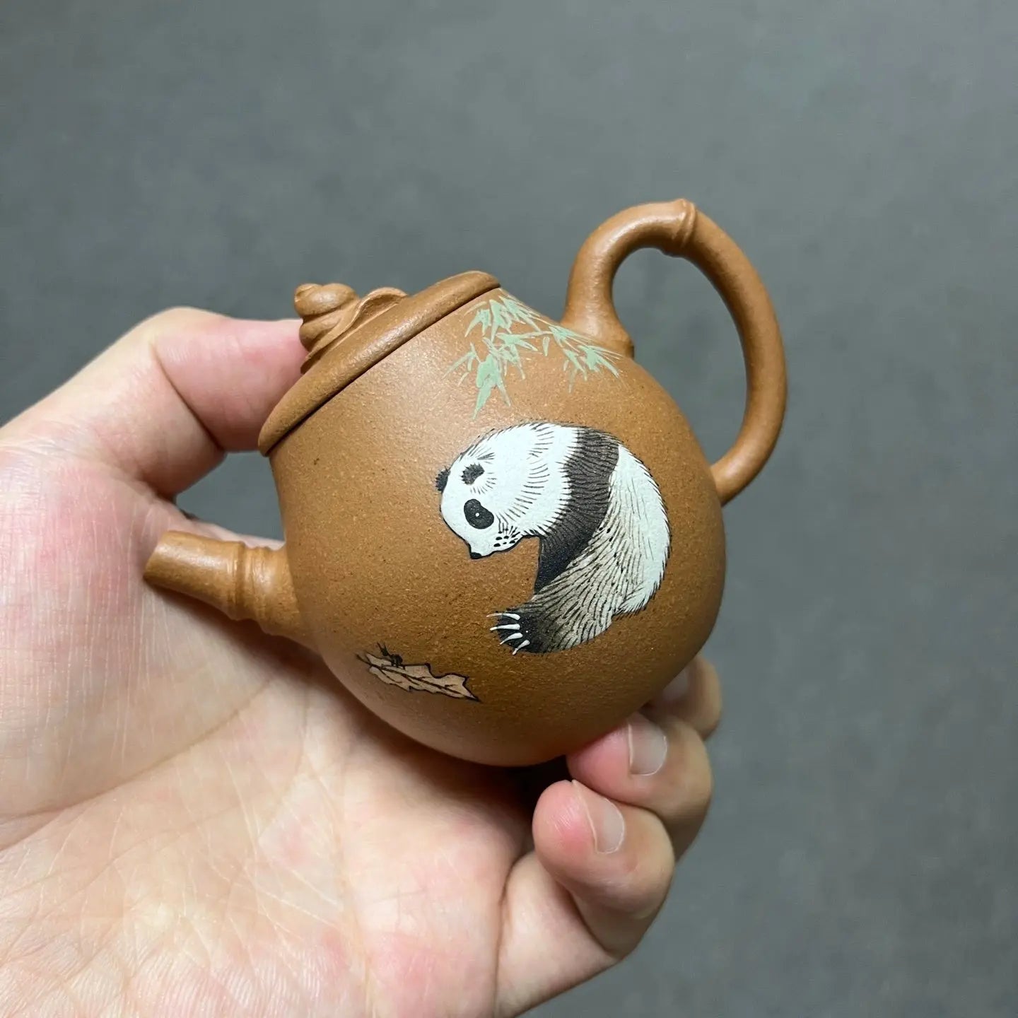 Zhu Qu 140cc - Yixing Handmade Teapot 江苏宜兴