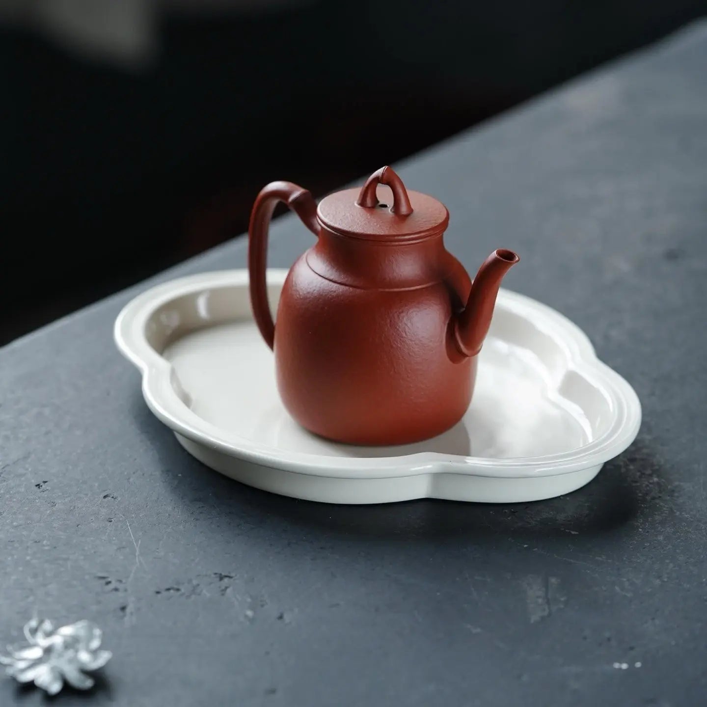 Zhu Xi 130cc - Yixing Handmade Teapot 江苏宜兴