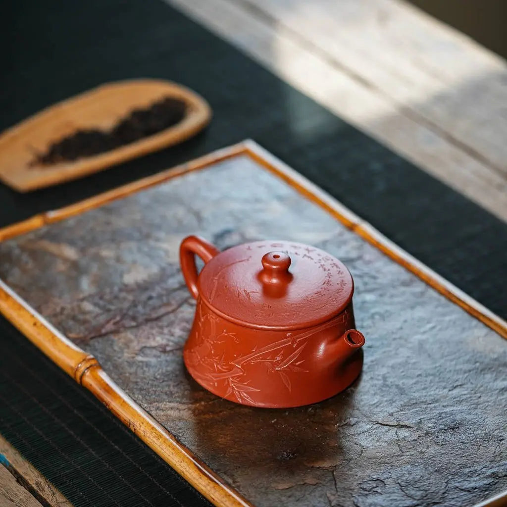 Zhu Ying 110cc - Yixing Handmade Teapot 江苏宜兴
