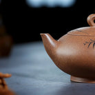 Zhu Ying 200cc - Yixing Handmade Teapot 江苏宜兴