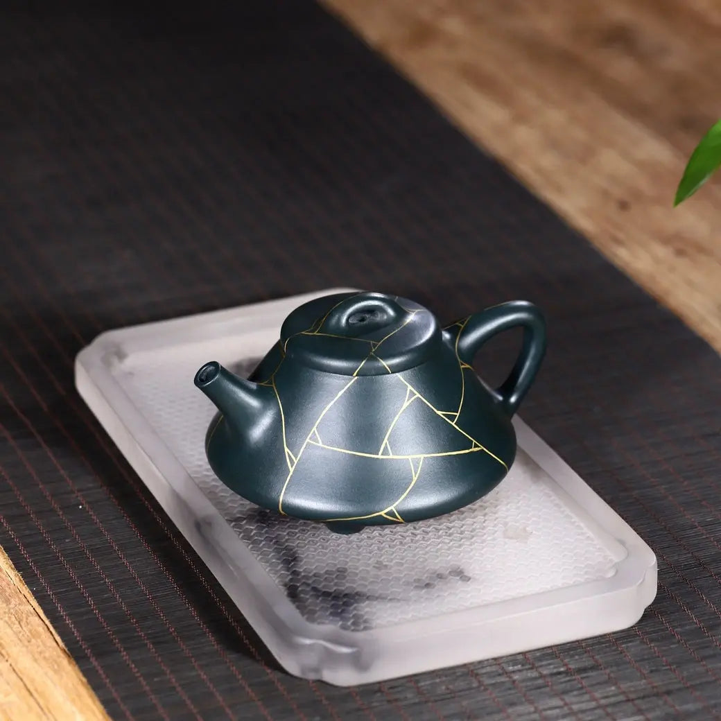 Zi Ye 200cc - Yixing Handmade Teapot 江苏宜兴