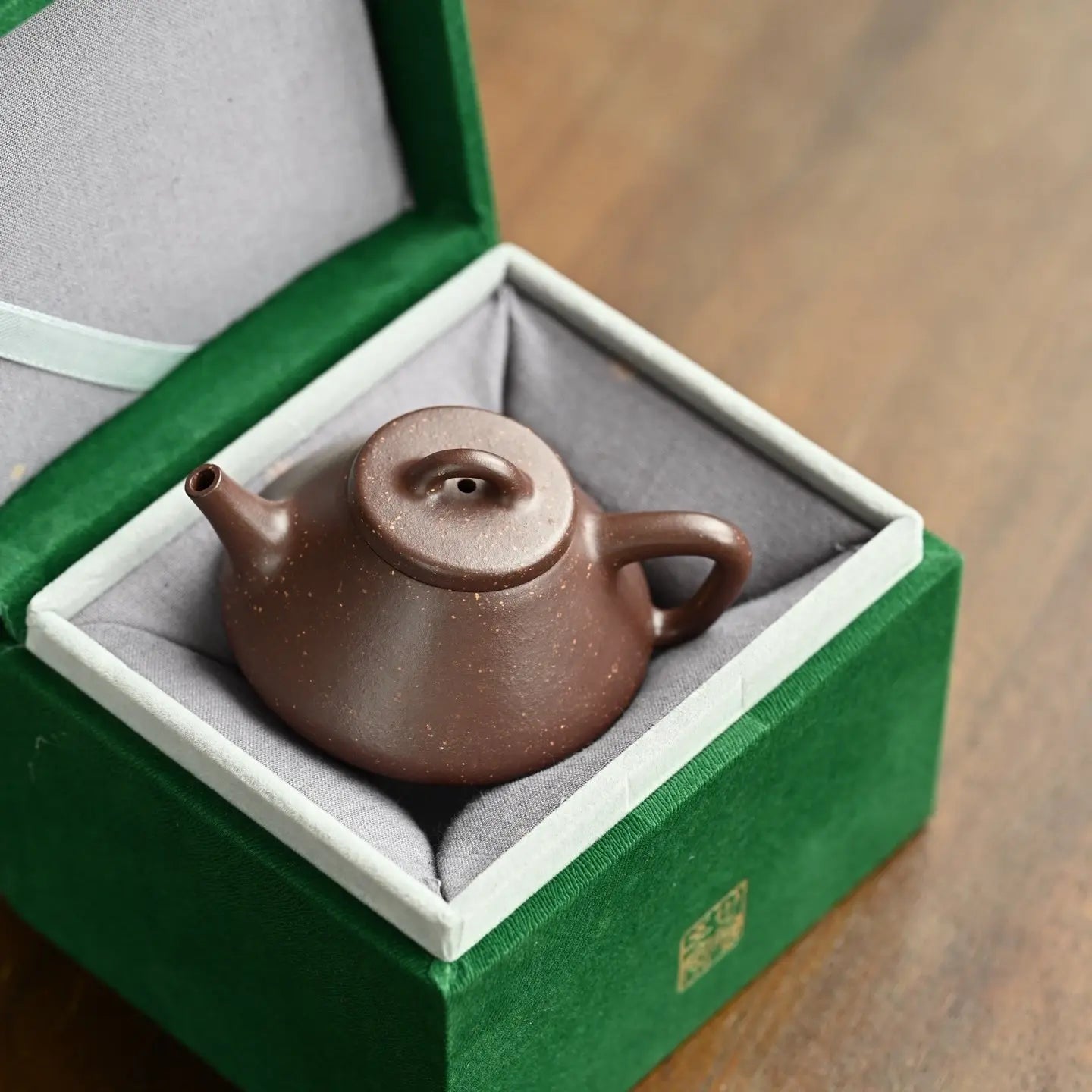 Zi Ye Shi Piao 100cc - Yixing Handmade Teapot 江苏宜兴