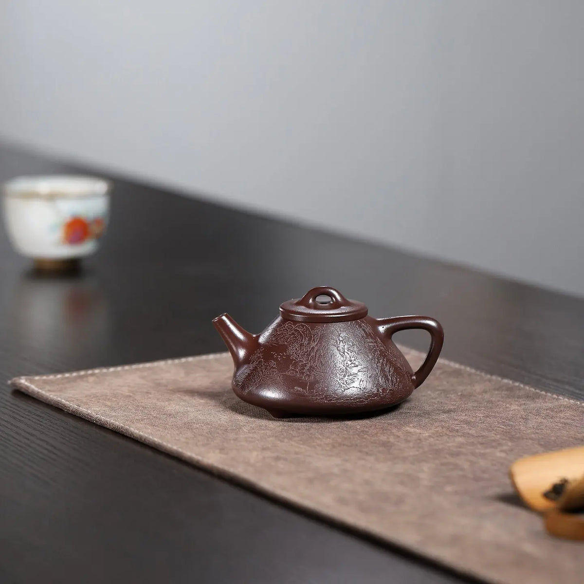 Zi Ye Shi Piao 140cc - Yixing Handmade Teapot 江苏宜兴
