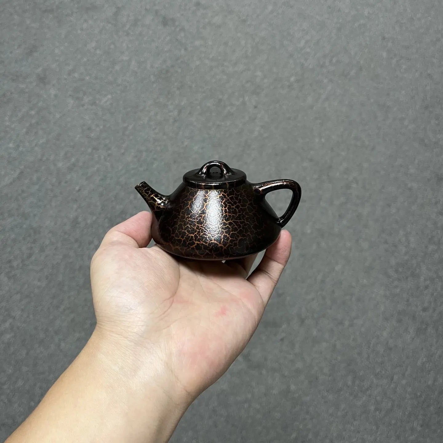 Zi Ye Shi Piao 160cc - Yixing Handmade Teapot 江苏宜兴