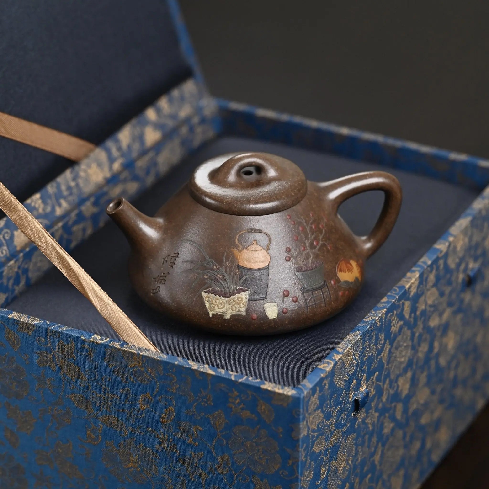 Zi Ye Shi Piao 230cc - Yixing Handmade Teapot 江苏宜兴