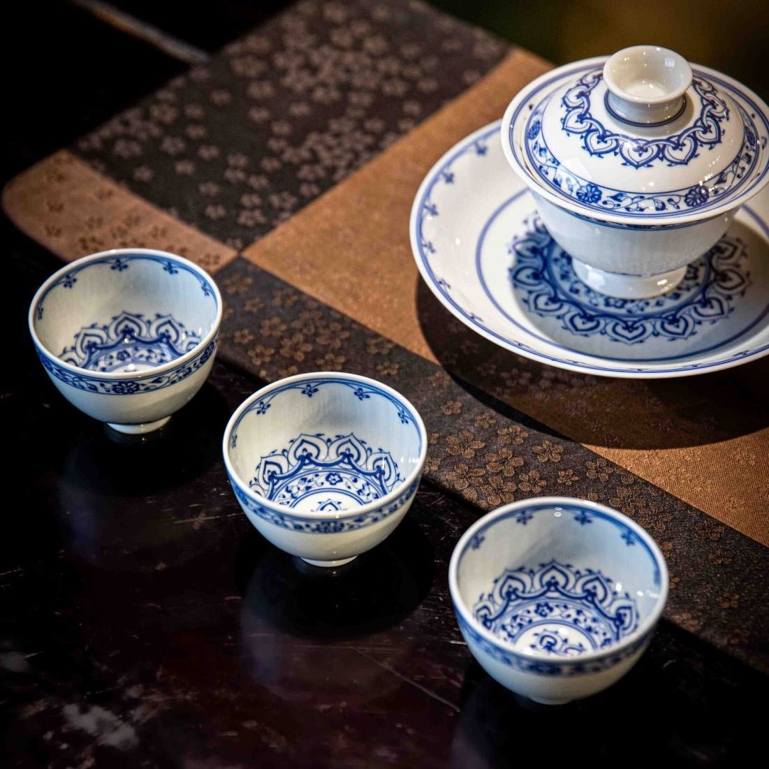 Bao Xiang 150cc - Jing De Zhen Porcelain Gaiwan - zycs_China