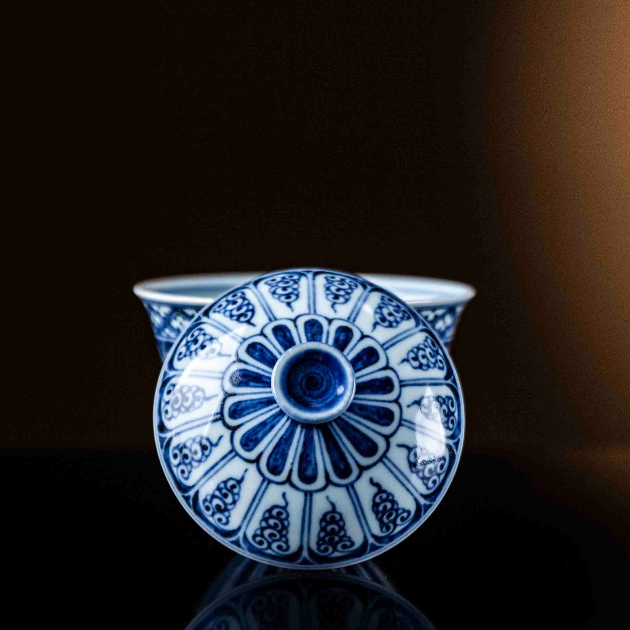 Bao Xiang Juan Cao 150cc - Jing De Zhen Porcelain Gaiwan - zycs_China