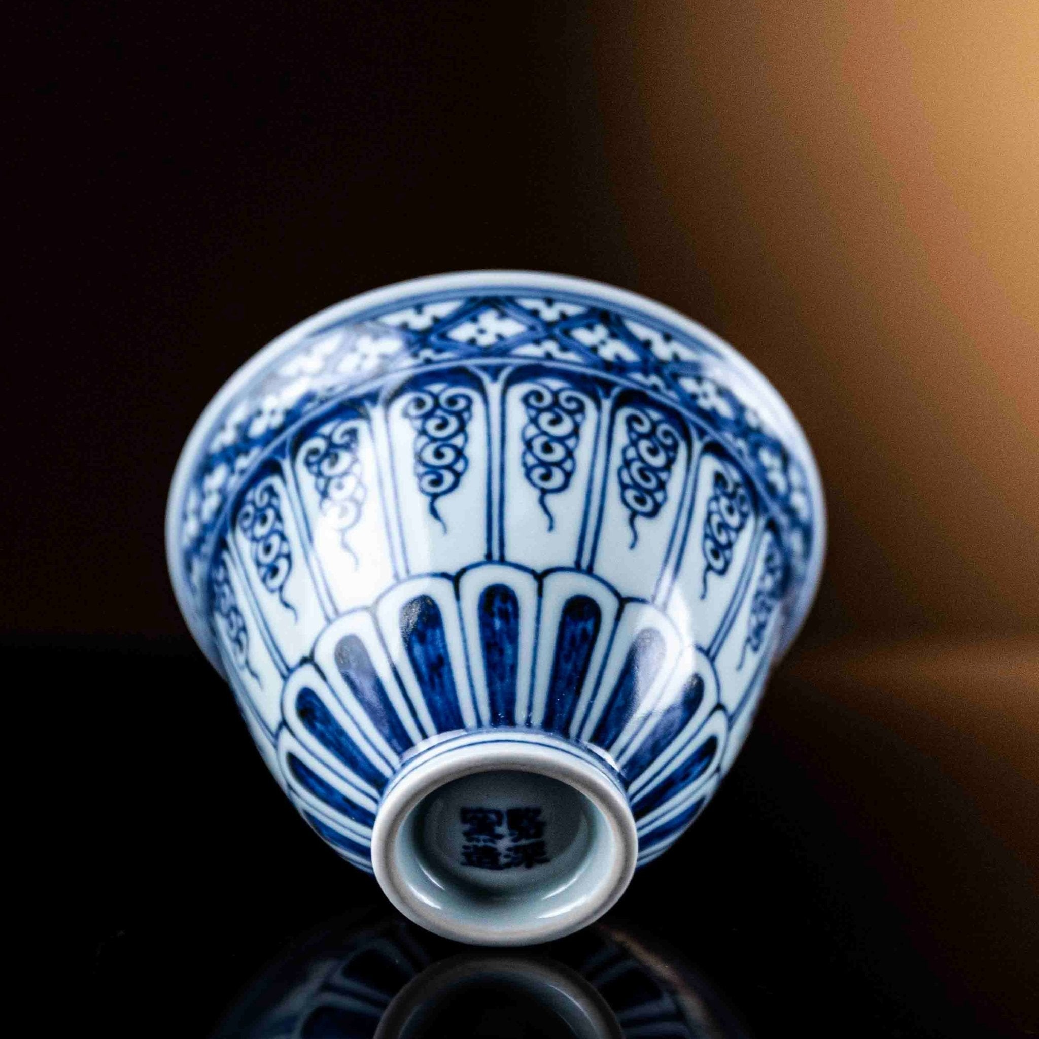 Bao Xiang Juan Cao 150cc - Jing De Zhen Porcelain Gaiwan - zycs_China