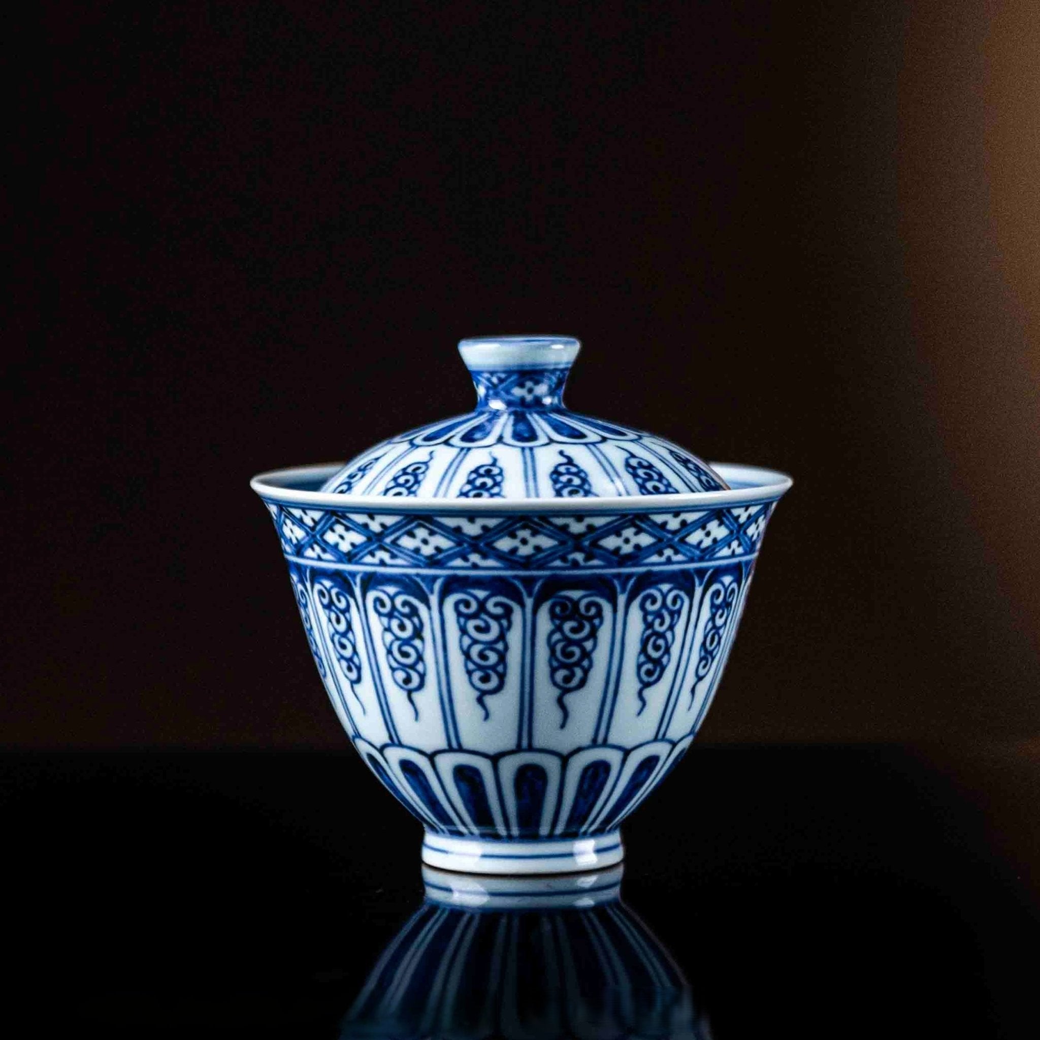 Bao Xiang Juan Cao 150cc - Jing De Zhen Porcelain Gaiwan - zycs_China