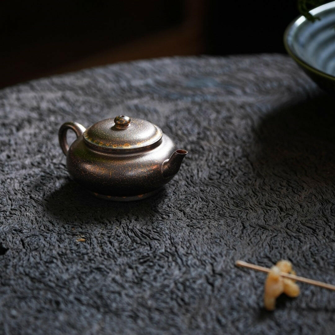 Bian Deng 100cc - Yixing Handmade Teapot - zycs_China