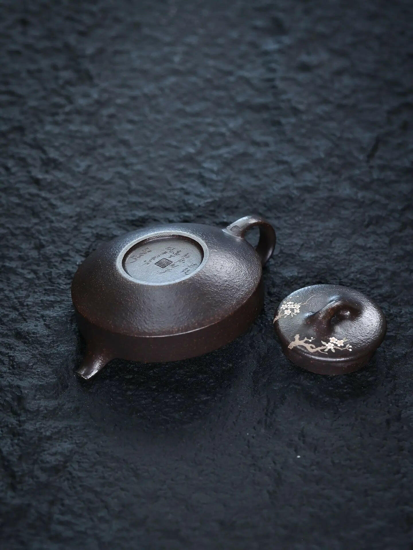 Bian Gu Hu 180cc - Yixing Handmade Teapot - zycs_China