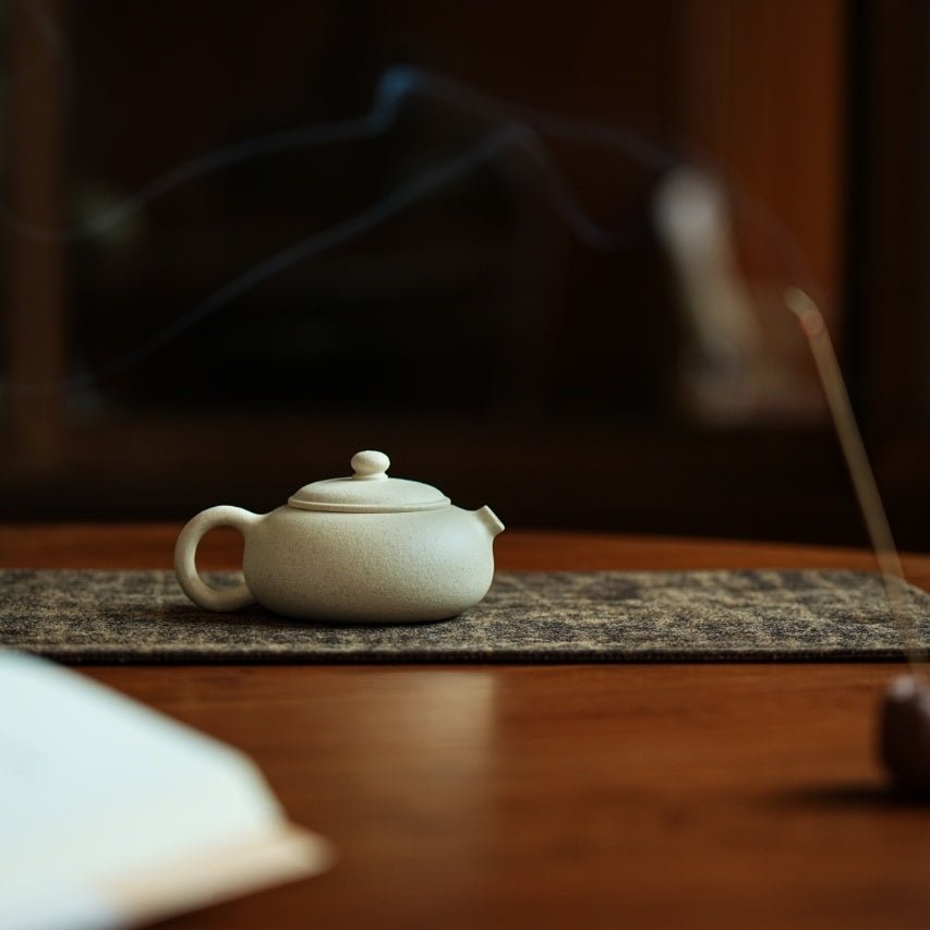Bian Xi Shi 100cc - Yixing Handmade Teapot - zycs_China