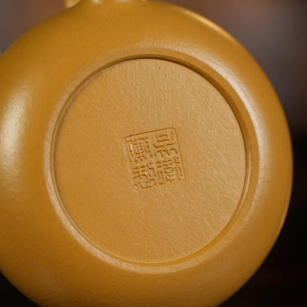 Bian Xi Shi 200cc - Yixing Handmade Teapot - zycs_China