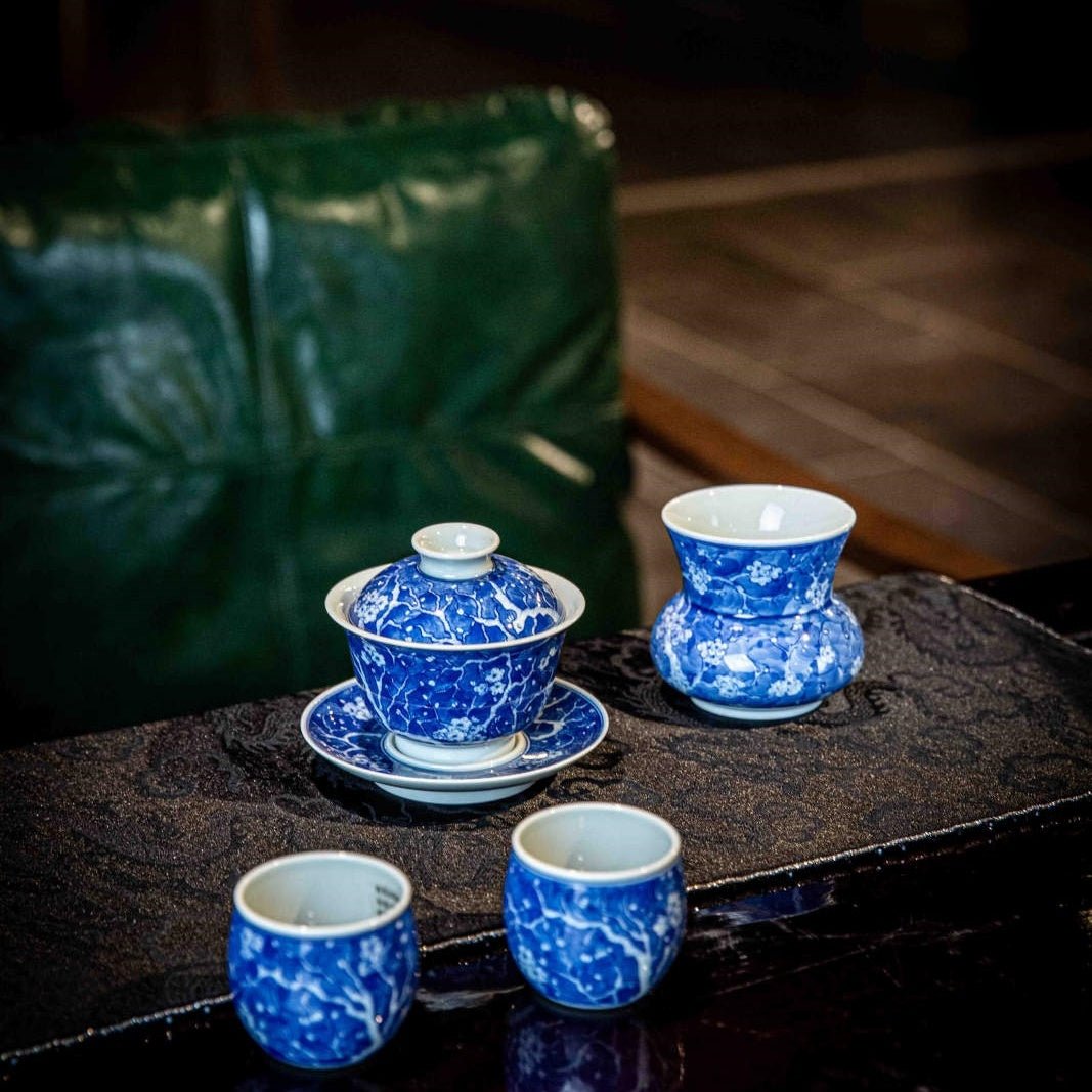 Bing Mei 150cc - Jing De Zhen Porcelain Gaiwan - zycs_China